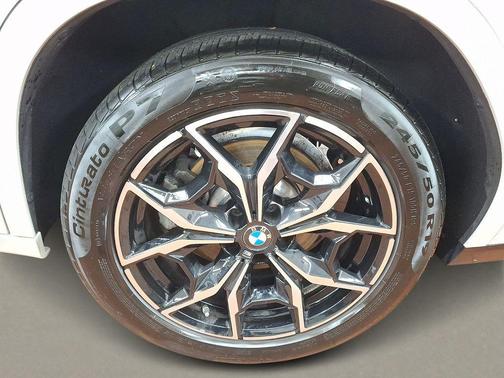 2024 BMW X4 xDrive30i