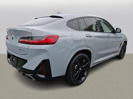 2022 BMW X4 xDrive30i