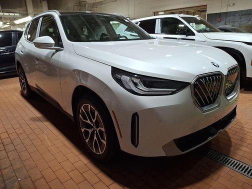 Mineral White Metallic 2026 BMW X3 30 xDrive