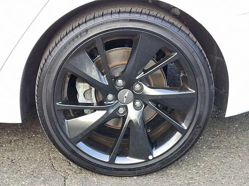 Alta White 2023 Genesis G70 2.0T AWD