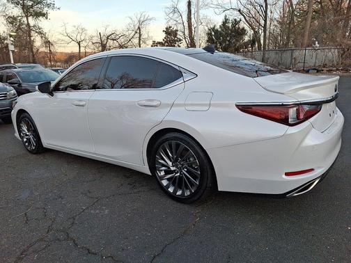 2025 Lexus ES 350 Ultra Luxury