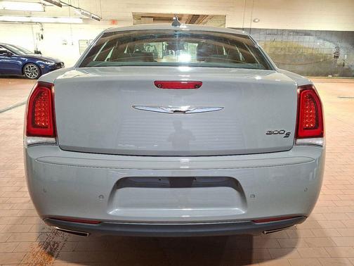 2019 Chrysler 300 S