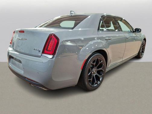 2019 Chrysler 300 S