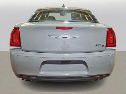 2019 Chrysler 300 S