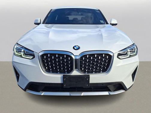 2023 BMW X4 xDrive30i