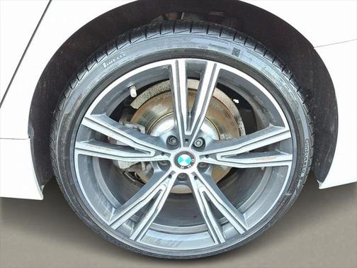 2022 BMW 330 xDrive