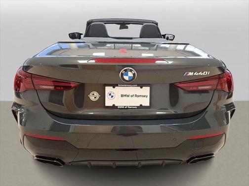 2025 BMW M440 i