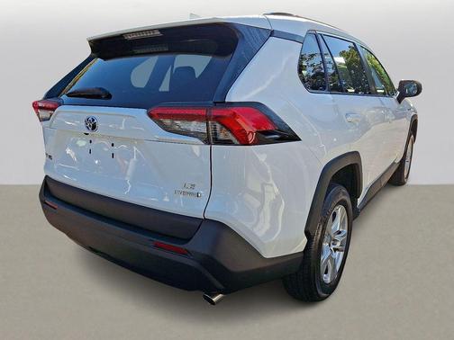 2021 Toyota RAV4 Hybrid LE