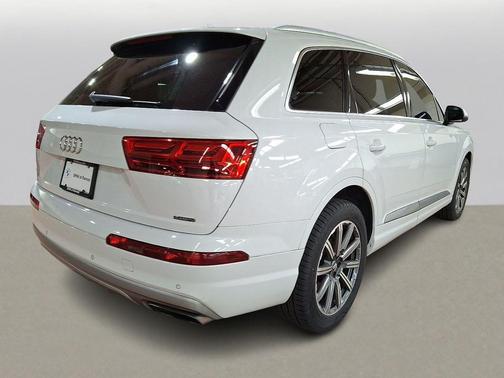 2019 Audi Q7 55 Premium Plus