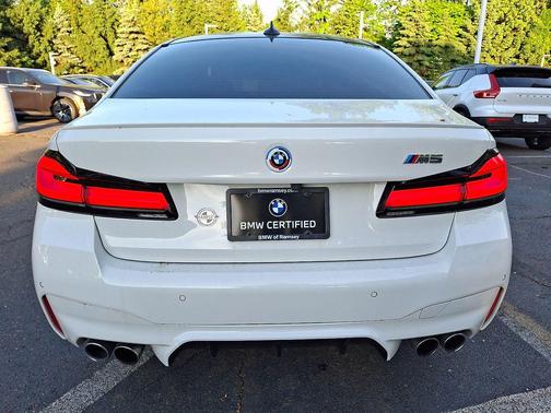 Alpine White 2023 BMW M5 Base