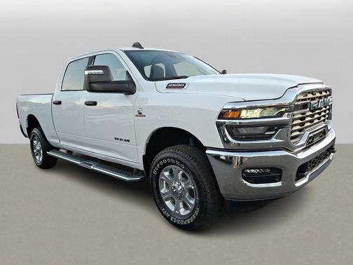 2025 RAM 2500 Big Horn Crew Cab 4x4 6'4' Box