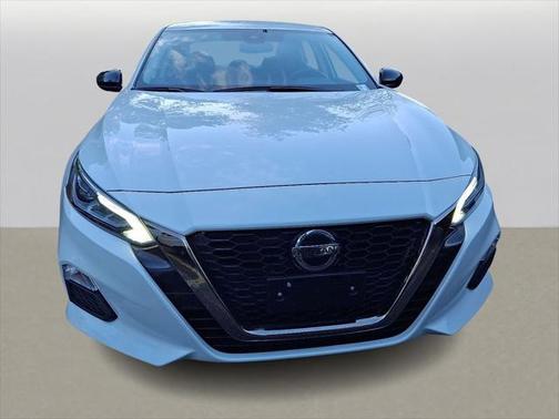 2022 Nissan Altima SR Intelligent AWD