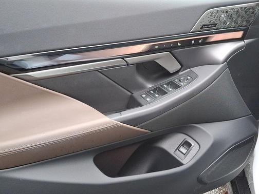 2025 BMW i5 xDrive40