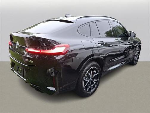 2022 BMW X4 M40i