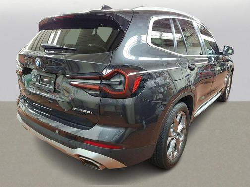 Dark Graphite Metallic 2023 BMW X3 xDrive30i