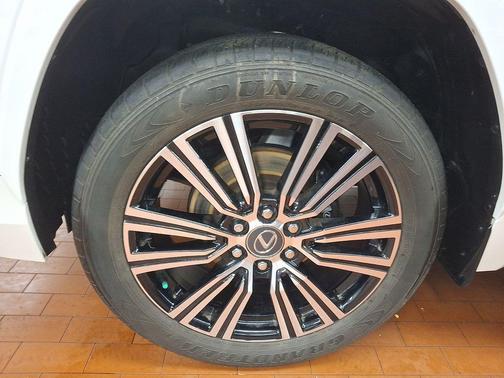 2024 Lexus LX 600 Luxury