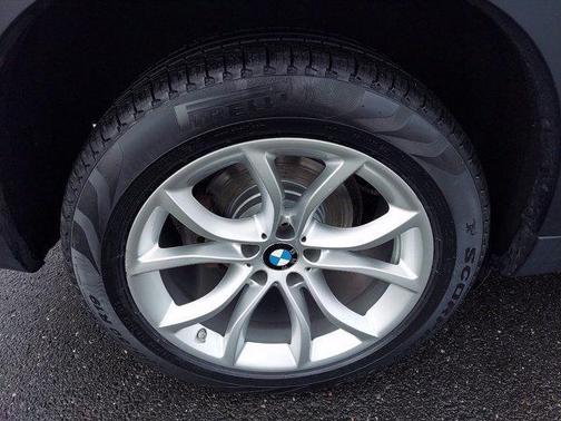 Photo 5 of 52 of 2016 BMW X6 xDrive35i