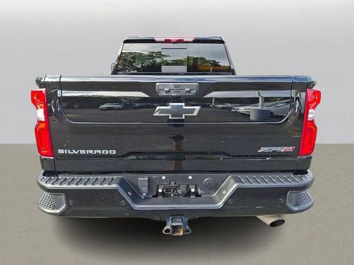 2024 Chevrolet Silverado 2500 4WD Crew Cab Standard Bed ZR2