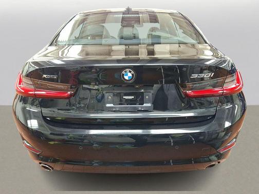 2021 BMW 330 xDrive