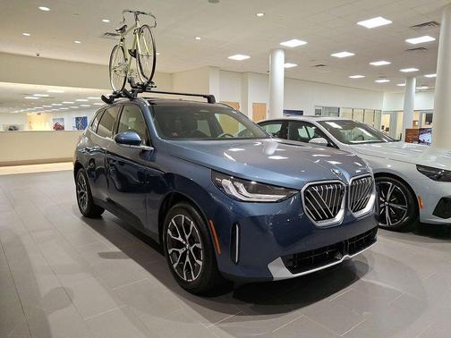 Arctic Race Blue Metallic 2026 BMW X3 30 xDrive