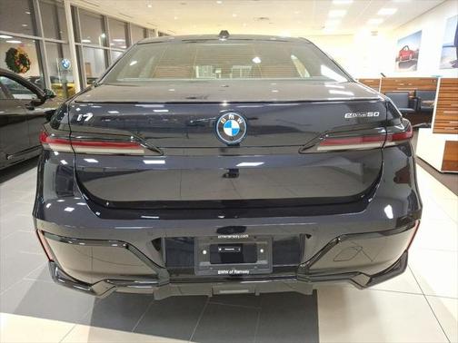 2025 BMW i7 eDrive50