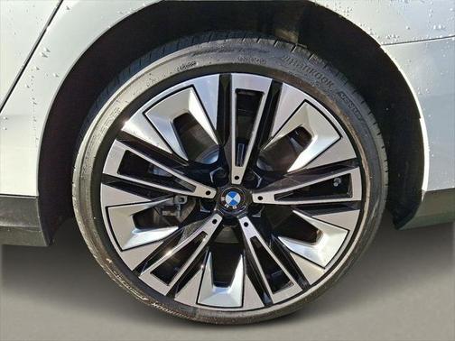 2024 BMW 540 i xDrive