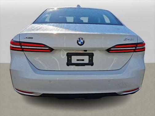 2024 BMW 540 i xDrive