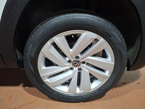 2021 Volkswagen Atlas Cross Sport 3.6L V6 SE w/Technology