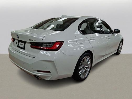 2023 BMW 330 xDrive