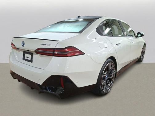 2025 BMW i5 xDrive40