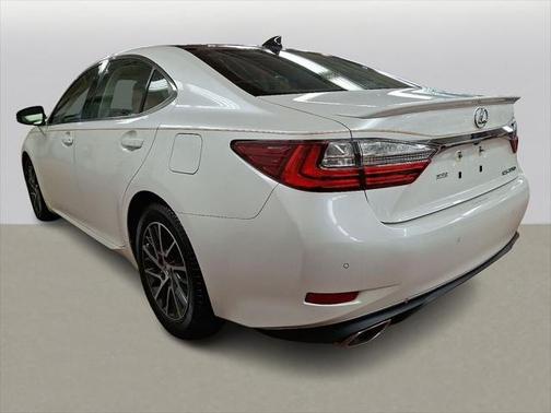 2017 Lexus ES 350 Base