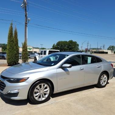 Photo 1 of 35 of 2020 Chevrolet Malibu LT