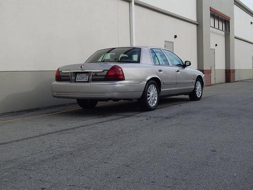 2009 Mercury Grand Marquis LS