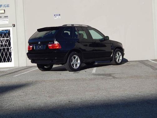 Black 2003 BMW X5 3.0i
