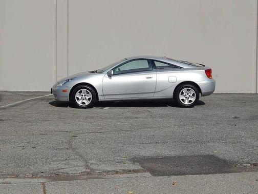 Liquid Silver 2002 Toyota Celica GT