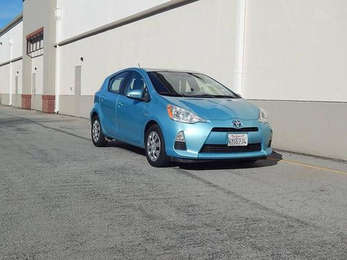 2012 Toyota Prius c Four