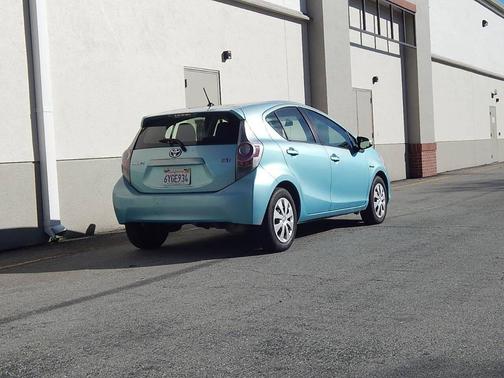 2012 Toyota Prius c Four