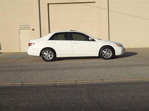 Taffeta White 2005 Honda Accord EX-L