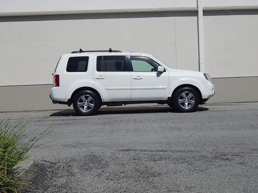 Taffeta White 2011 Honda Pilot EX-L