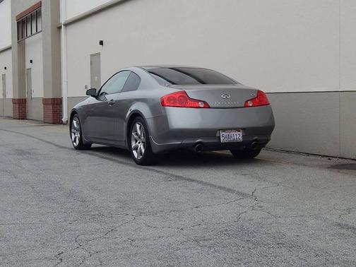 2004 INFINITI G35 Base