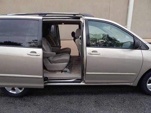2007 Toyota Sienna LE