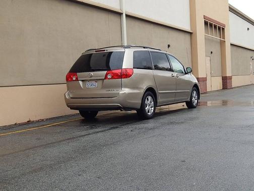 2007 Toyota Sienna LE