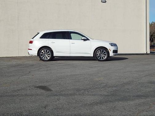 2018 Audi Q7 3.0T Premium Plus