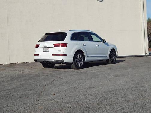 2018 Audi Q7 3.0T Premium Plus