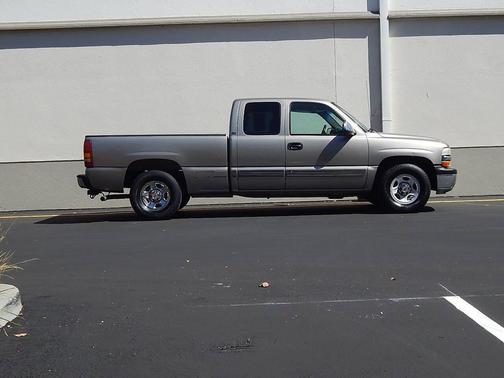Light Pewter Metallic 2001 Chevrolet Silverado 1500 LS Extended Cab
