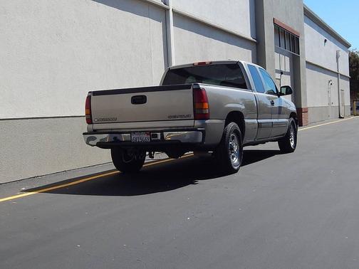 Light Pewter Metallic 2001 Chevrolet Silverado 1500 LS Extended Cab