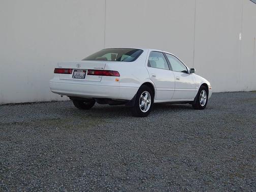 1998 Toyota Camry LE V6