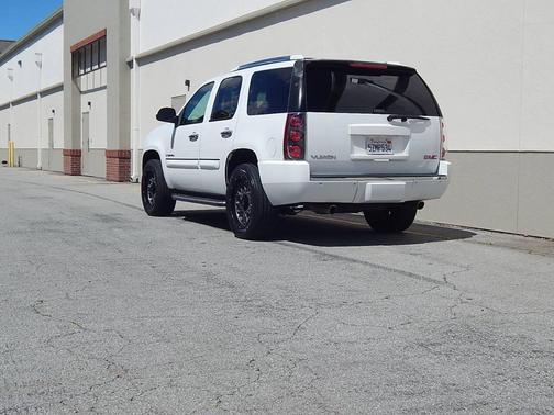 2007 GMC Yukon Denali