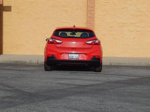 Red 2017 Chevrolet Cruze LT