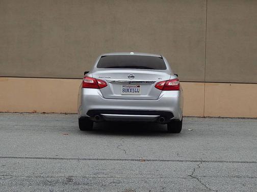 2017 Nissan Altima 2.5 SV